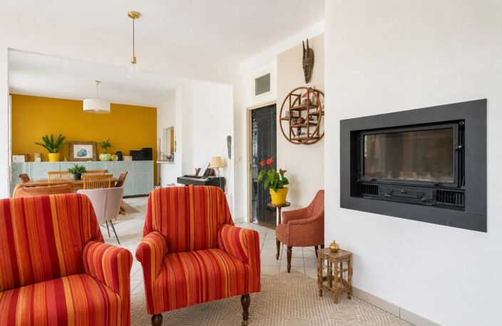 Maison de 9 pièces de 196 m² à Aubervilliers — photo 3