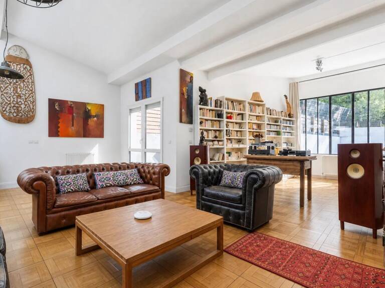 Loft de 200 m²/ Triple séjour/ Jardin / 2 parking / Bas Plateau — photo 1