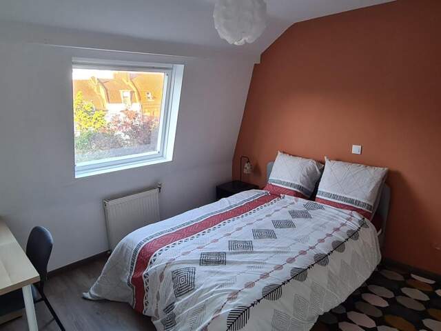 A louer à Roubaix , chambre meublée de 10.5m2 en colocation — photo du bien