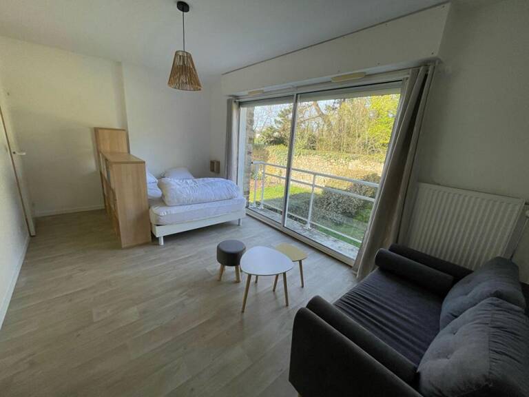VANNES – Studio avec balcon et stationnement, idéalement situé à proximité du port et de l'Université — photo 1