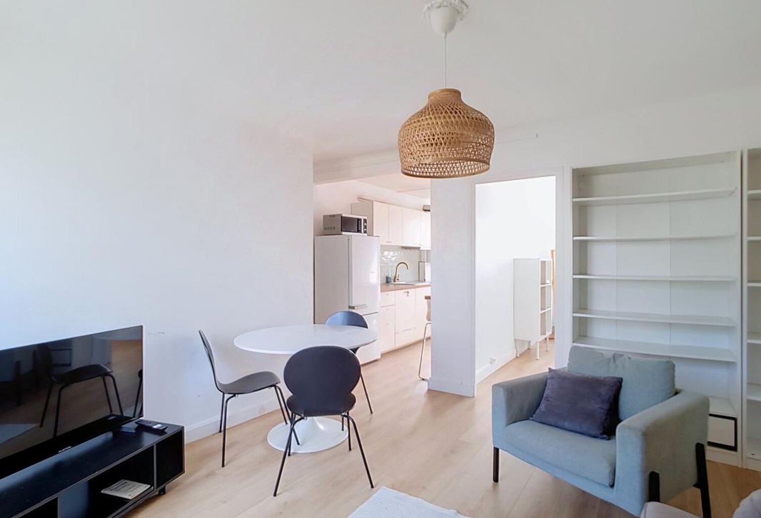 Appartement À Vendre — photo 1