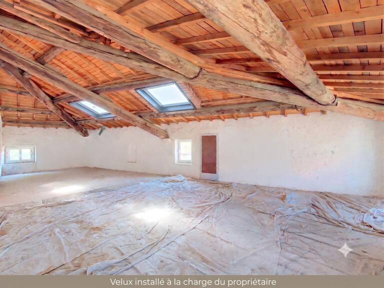 Remoulins centre - Appartement à rénover - Maison Gilly - 100m²- Réelle opportunité — photo 1