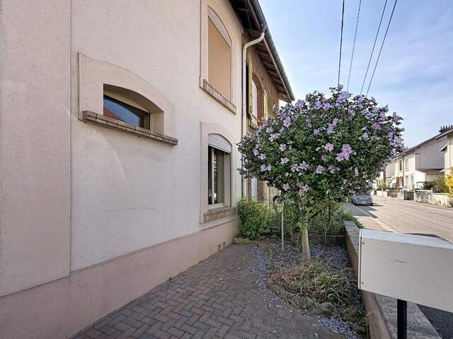 Maison À Louer — photo du bien