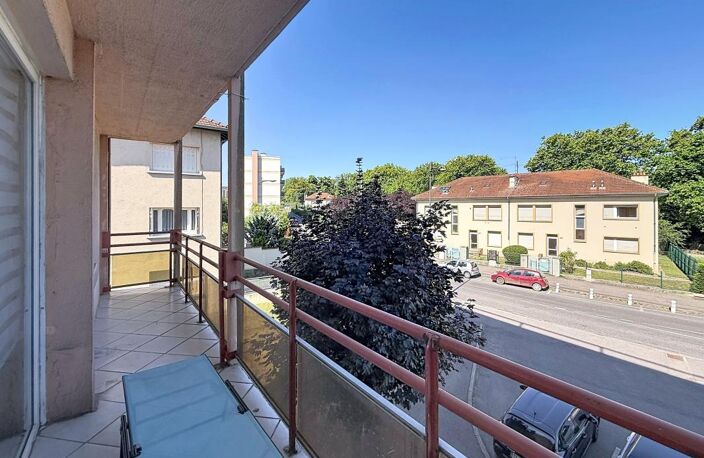 Appartement À Louer — photo 2