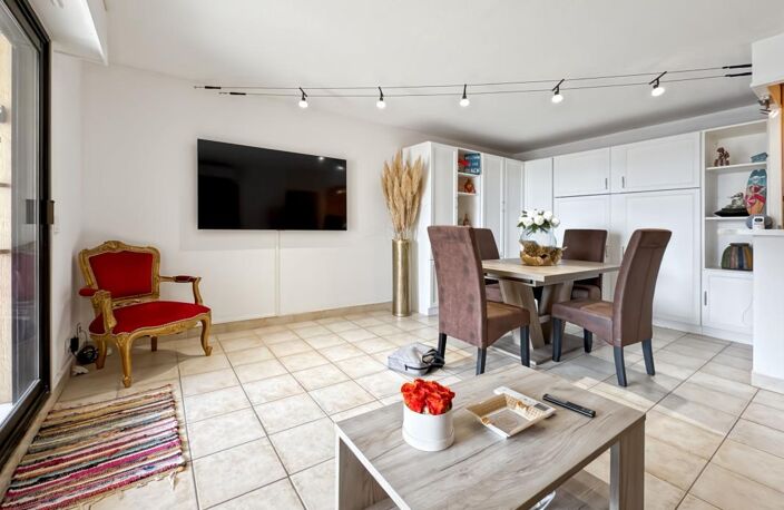 Appartement 2 pièces de 45 m2 avec terrasse de 14 m2 + garage electrifié en sous sol — photo 2