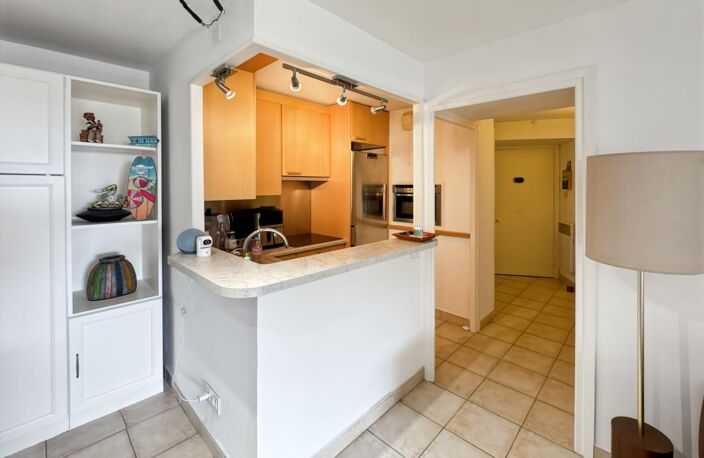 Appartement 2 pièces de 45 m2 avec terrasse de 14 m2 + garage electrifié en sous sol — photo 5