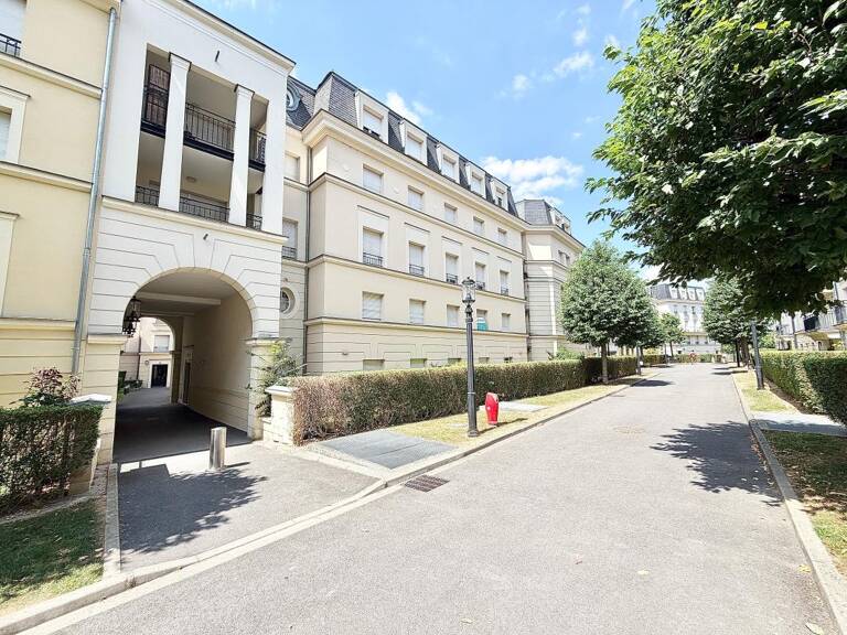 Appartement À Vendre — photo 1