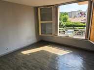Appartement À Vendre Roseraie Amouroux — photo 3