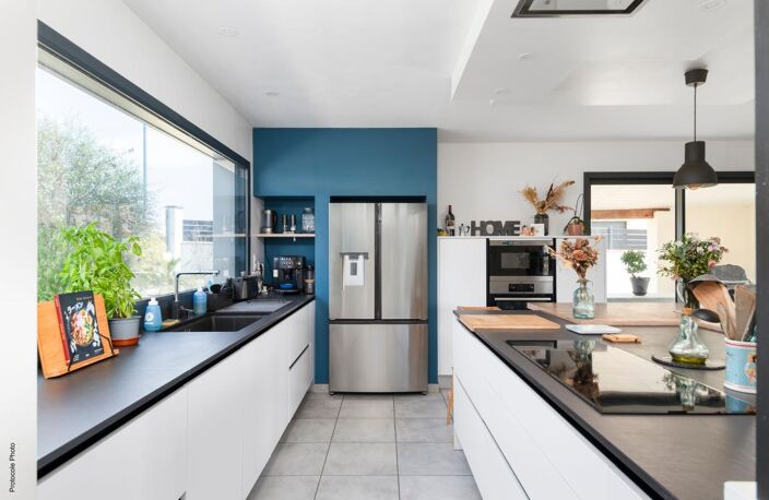 SAINT-SAUVEUR – À LA LIMITE DE BRUGUIÈRES | MAISON CONTEMPORAINE DE PLAIN-PIED | 4 CHAMBRES | TERRAIN 1 000 M² | DPE A — photo 4