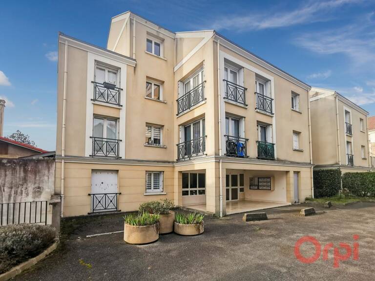 Appartement À Louer — photo 1