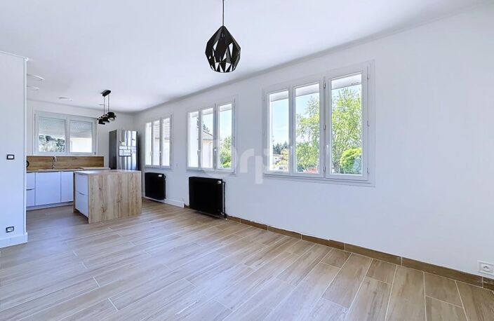 COUZEIX – Maison 4 chambres entièrement rénovée, proche des commodités — photo 3