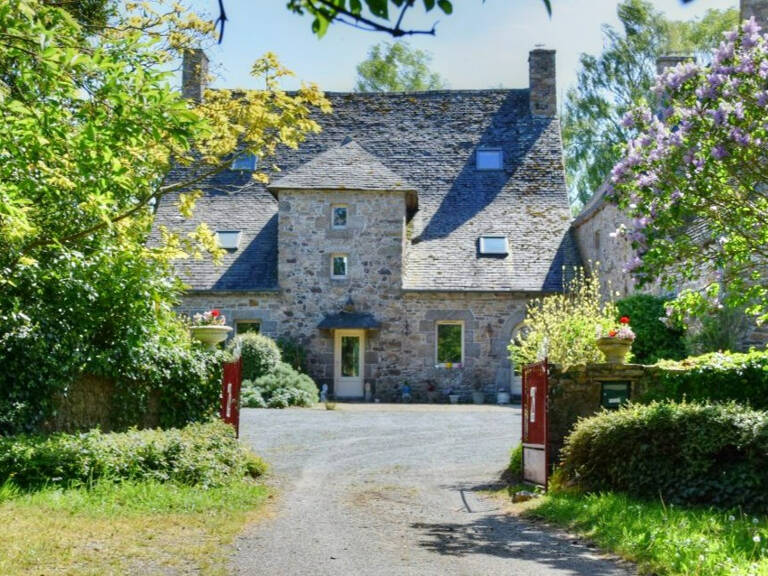 Manoir de caractère de 246 m2 sur un parc de un hectare — photo 1