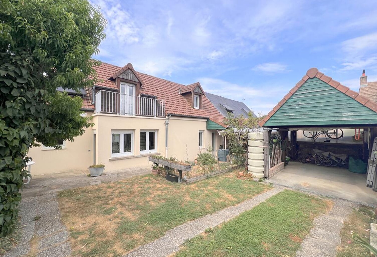 Maison - La Chapelle Saint Aubin -  4 pièce(s) - 87 m² — photo 1