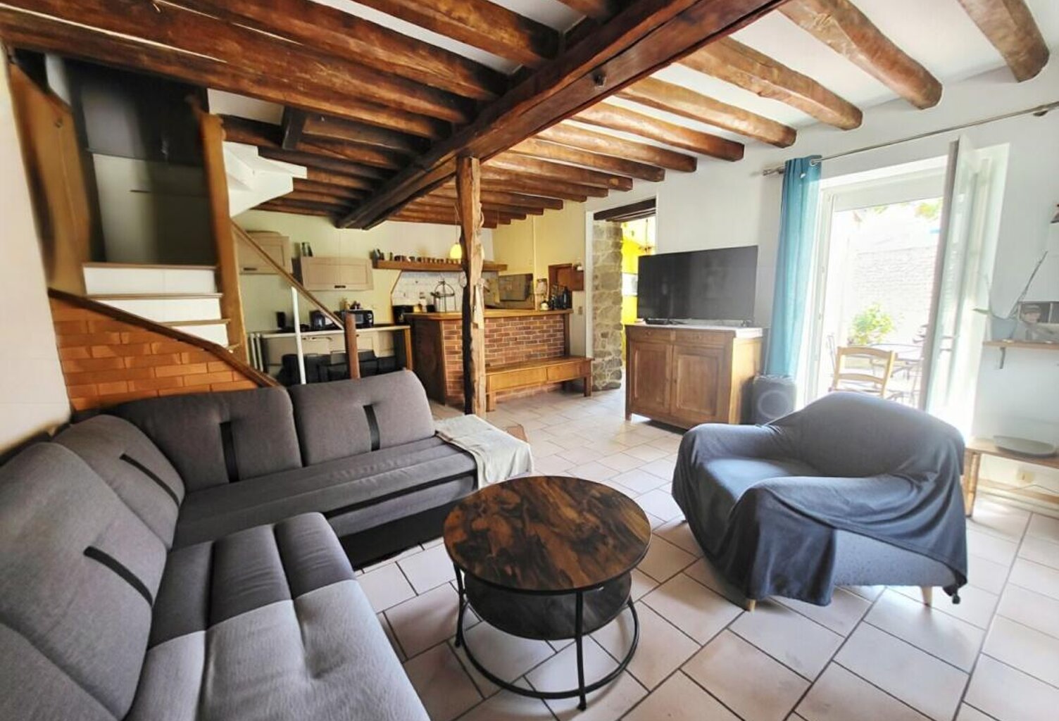 Maison en pierre 3 chambres, cour, garage — photo 1