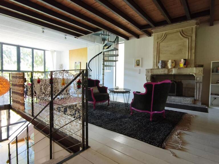 Au coeur d'Uzès maison en pierre rénovée — photo 1