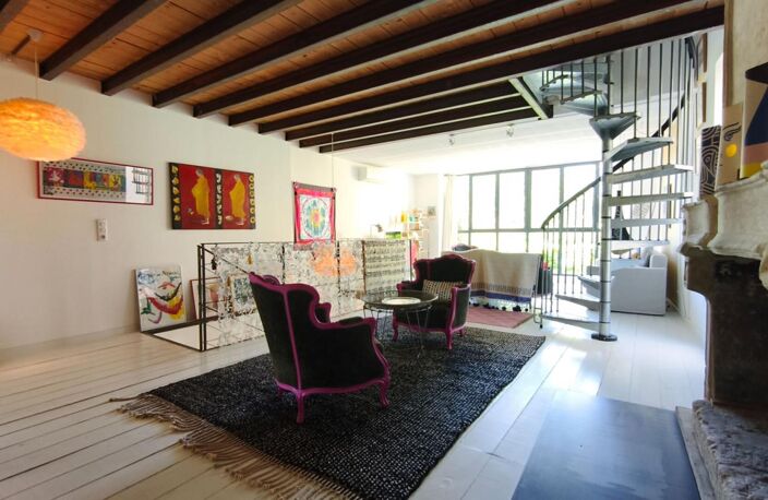 Au coeur d'Uzès maison en pierre rénovée — photo 2