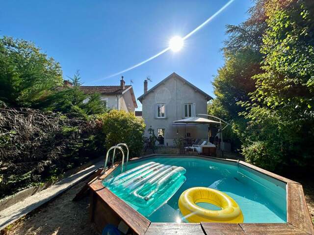 A vendre, maison de ville T4 au coeur du quartier Saint Georges à PERIGUEUX 24000 — photo du bien