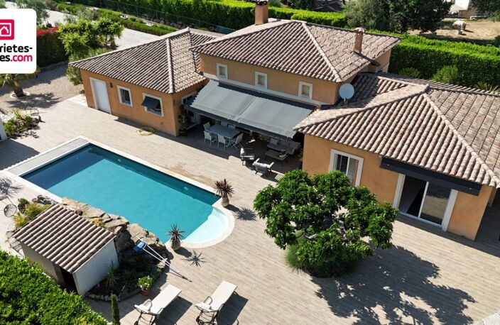 VILLA PLAIN PIED 7 PIECES 203 m2 PISCINE ET TERRAIN  PAYSAGER DE 2500 M2 — photo 2