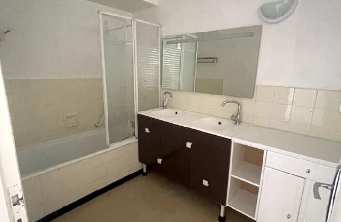 Bayonne, appartement T3 80 m2 loué — photo 4