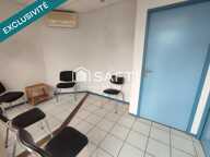 ANCIEN LOCAL MEDICAL EN CENTRE DE VILLAGE THERMAL — photo 2