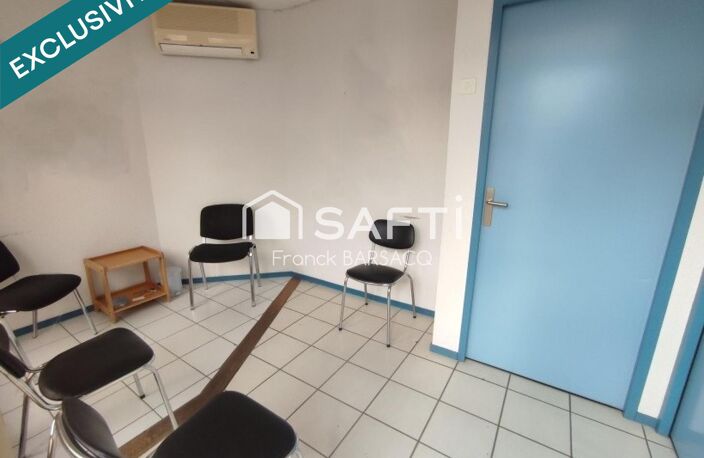 ANCIEN LOCAL MEDICAL EN CENTRE DE VILLAGE THERMAL — photo 2