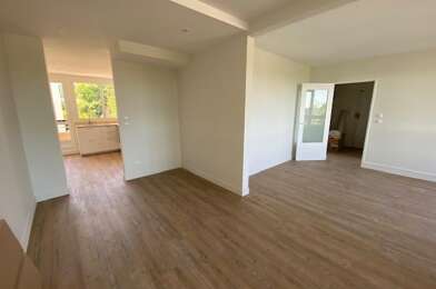 Appartement 4 pièces 1305 €