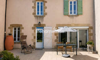 Maison 10 Pièces 258 m² à vendre à Le Montet (03240)