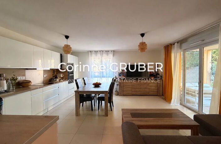 PROCHE HYPER-CENTRE DIGNE – APPARTEMENT RÉCENT DE TYPE 3 AVEC TERRASSE, JARDIN, GARAGE ET PLACE DE PARKING — photo 3