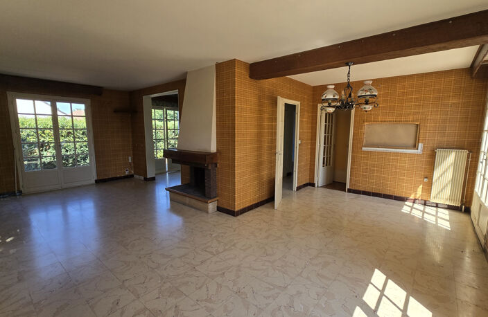 BEAUGENCY, Pavillon familial 4 chambres avec sous-sol total — photo 4