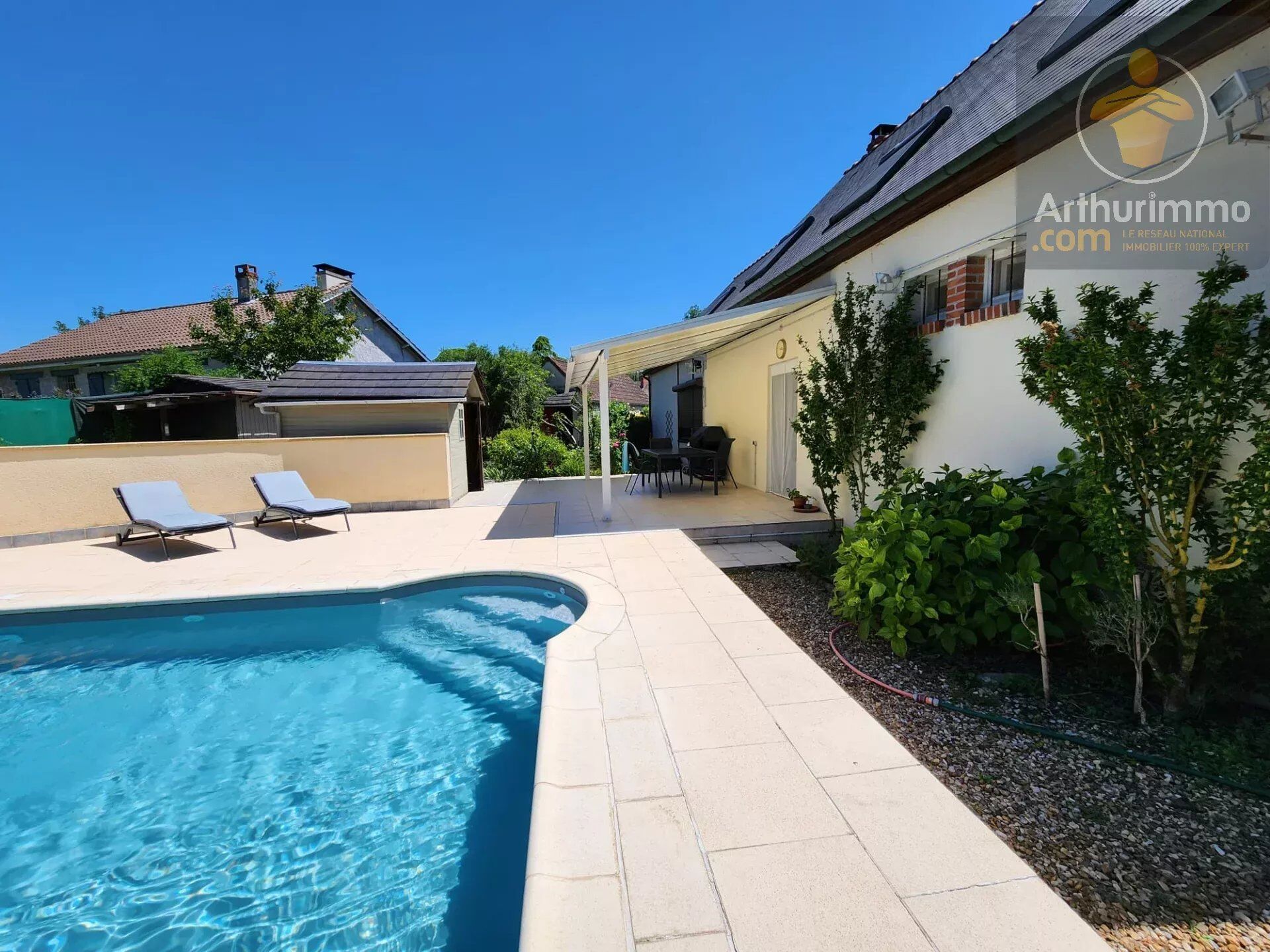 Maison 6 pièces 158 m² · à Huisseau-sur-Mauves · 158 m² · 338 000 €