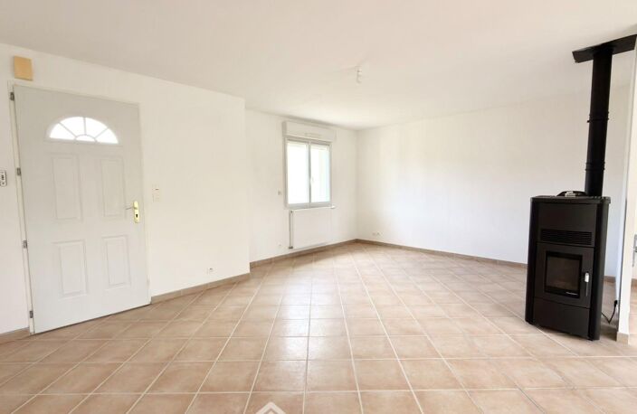Maison - 99m² - Beaufort-en-Anjou — photo 3