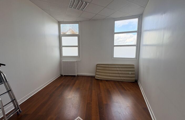 Bureaux - 270m² - Barentin — photo 4