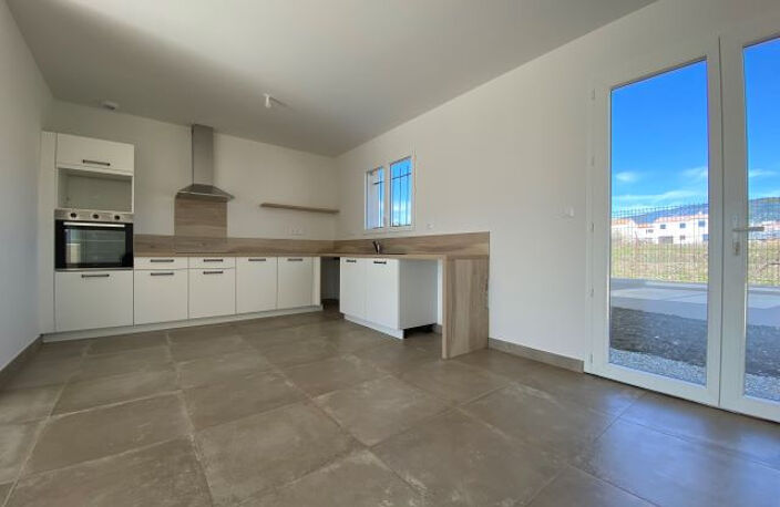 La Motte d'Aigues : location maison T4 avec belle terrasse, — photo 5