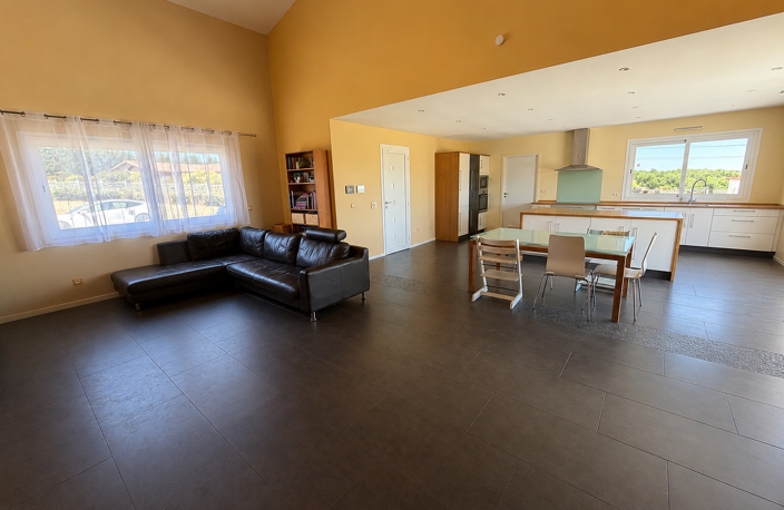 LOUÉ PELLEPORT MAISON T5 AVEC MEZZANINE + GARAGE AVEC JARDIN — photo 4