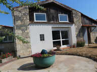 ENSEMBLE IMMOBILIER EN  BON ETAT GENERAL DE 190 M2 SUR UN TE — photo 2
