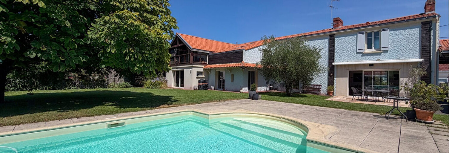 Maison 10 Pièces 323 m² à vendre à Saint-Sébastien-sur-Loire (44230)