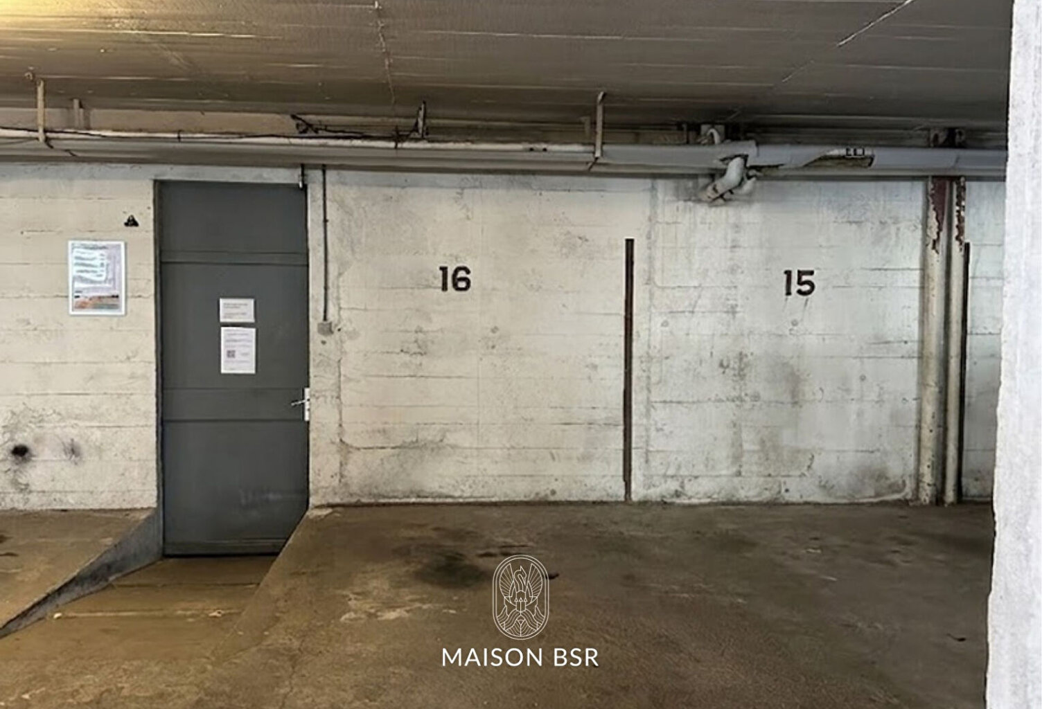 Parking sécurisé en hyper-centre — photo 1