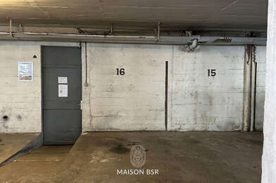 Garage  24000 €