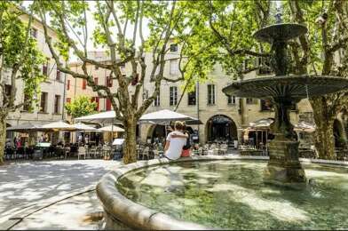 Commerce  230000 €