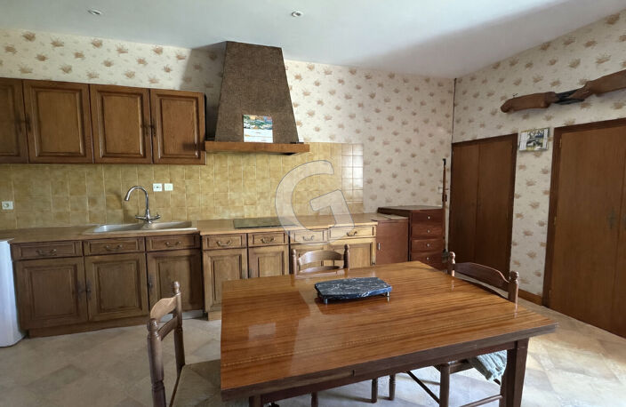 MAISON - 3 PIECES - 67 M² - A VENDRE - MOUTIERS LES MAUXFAITS — photo 3