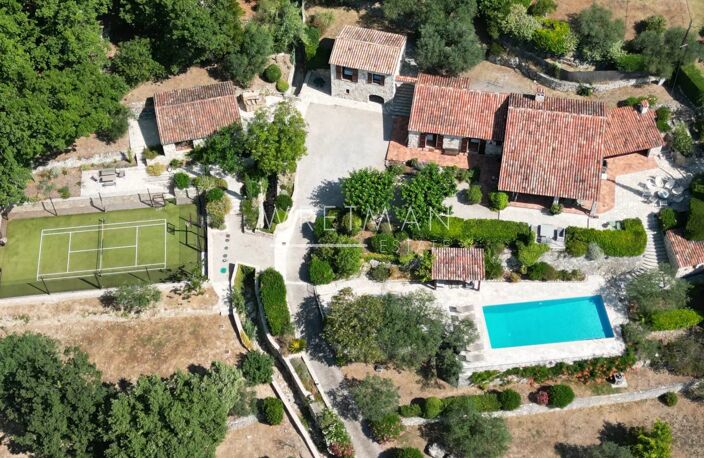 Villa en pierre avec 6 chambres et vue panoramique - SEILLANS — photo 3