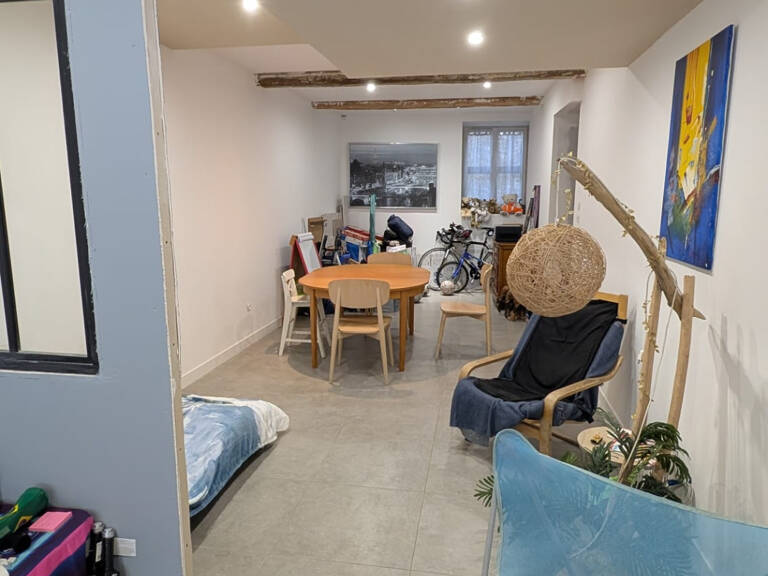 AURIAC-SUR-VENDINELLE   Grande maison familiale rénovée avec — photo 1