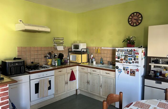 Maison en pierre avec double garage et jardin clos – Environ 85 m² habitables — photo 3