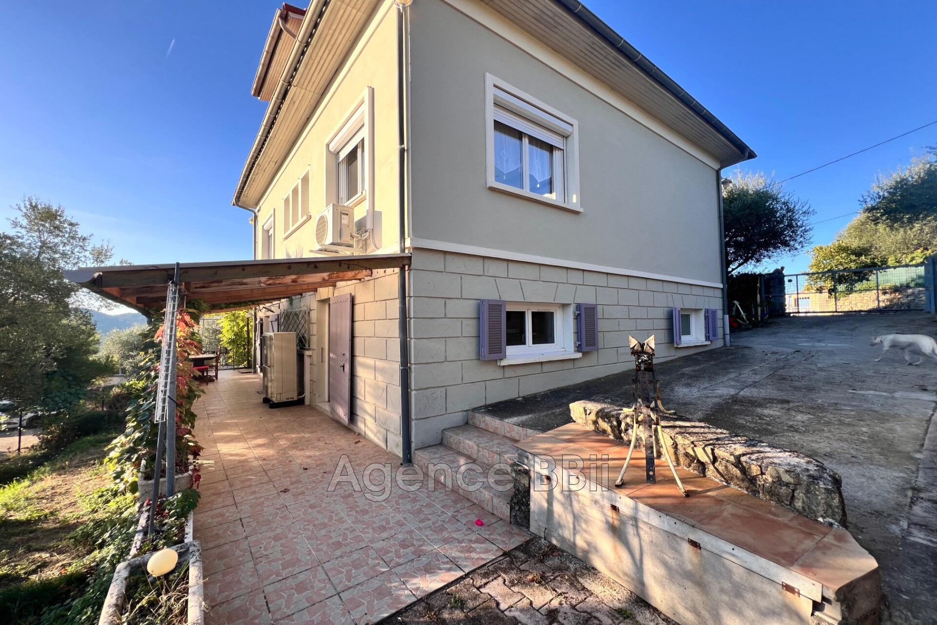 Villa / Maison  T7 à vendre Saint-André-de-la-Roche 06730