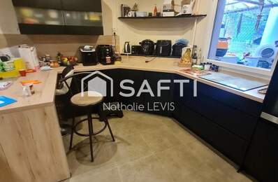 Proche de LENS, immeuble mixte rénové avec une habitation et un local commercial en activité — photo du bien
