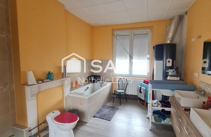 Proche de LENS, immeuble mixte rénové avec une habitation et un local commercial en activité — photo 4