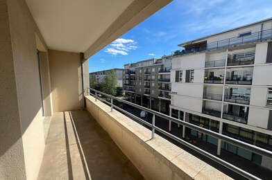 Appartement 3 pièces 180000 €