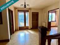 maison familiale avec terrain attenant et garage — photo 2