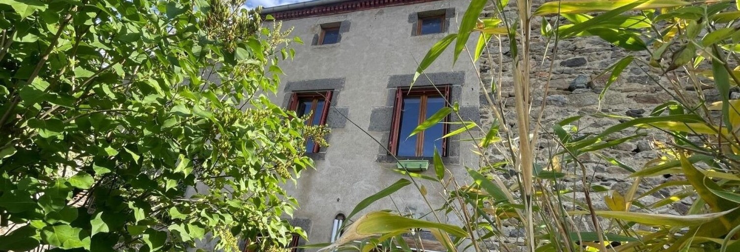 Maison 5 Pièces 60 m² à vendre à Aydat (63970)