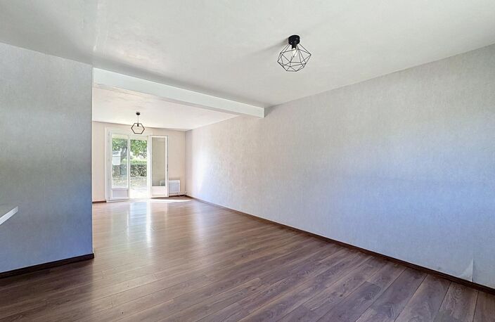 PAVILLON 4 CHAMBRES, 700M2 DE TERRAIN / PARCÉ — photo 5
